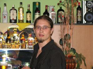 můj brácha a jeho bar