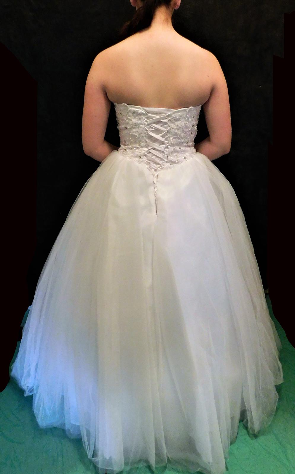 Tylové svatební šaty, vel. 38-40 - Obrázek č. 2