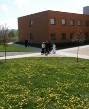 duben