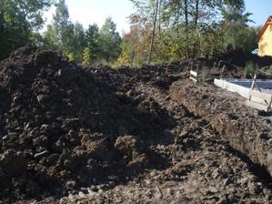 výkop pro přípojku vody - 40m :-(