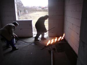 14.3.2012 izolujeme podlahy - ipa