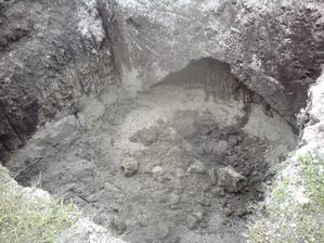 17.8.2012 o pol hodinu počujem žuch (alebo buch?) a potom ešte raz- veru už dole nezleziem