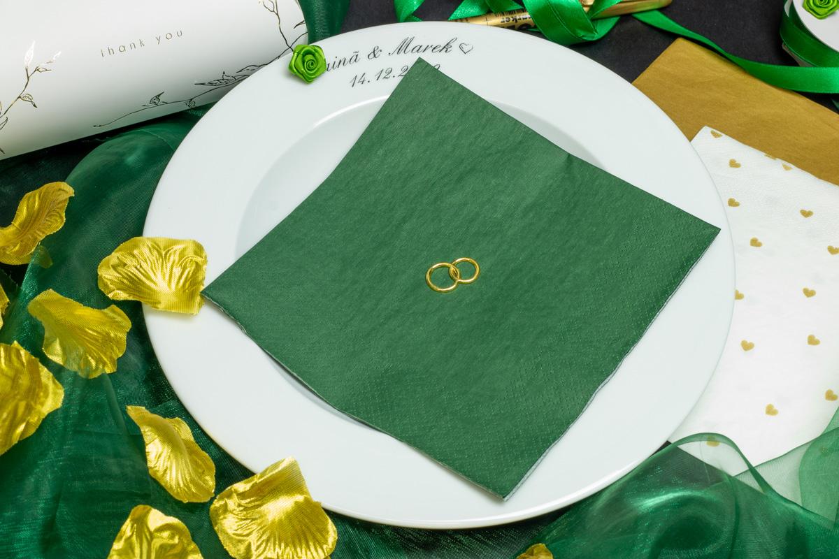 Co říkáte na kombinaci smaragdově zelené a zlaté barvy? A jaké barvy jste zvolili pro svou svatbu Vy? Na našem e-shopu naleznete doplňky a dárky všech barev. - Obrázek č. 1