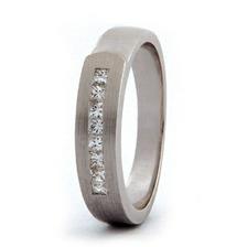 A tenhle...z platiny