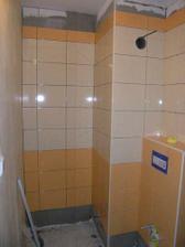 27/02/08...obklady v pulce wc jsou hotovy, chybi jen posledni hnedy pruh a podlaha