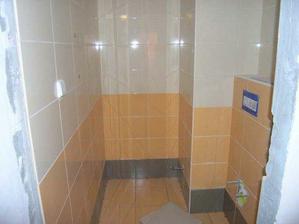 05/03/08...dokonceno oblozeni wc a polozena dlazba