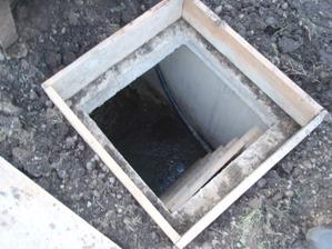 vodovodná šachta už na svojom mieste
