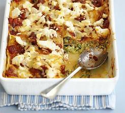 vegetariánský Hlavní chod – Krémové cuketové lasagne http://www.bbcgoodfood.com/recipes/4716/creamy-courgette-lasagne
