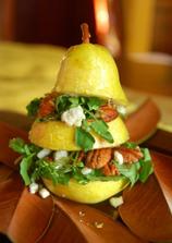 ze sladkého... recept http://www.thenovicechefblog.com/2010/10/vertical-pear-salad/ česky na fóru, odkaz v komentáři