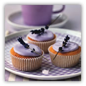 taky vypadají hezky http://www.savvymiss.com/recipes/recipes-sweets/sweets-archive/article/sweet-summer-desserts-1177/page-browse/3.html?All&PrintPage