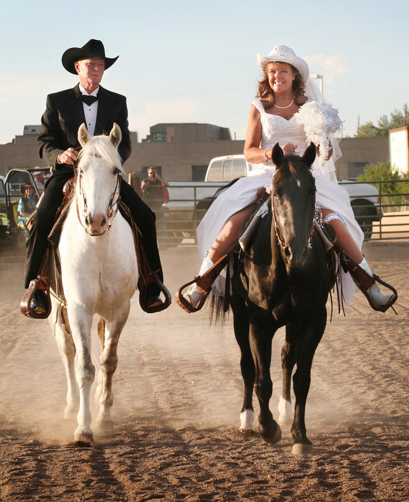 Koně, koníčci a svatba koňmo.... - Obrázek č. 78