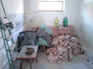 Dočasná skládka materiálu.