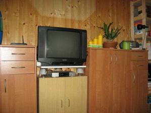 obývací stěna s TV