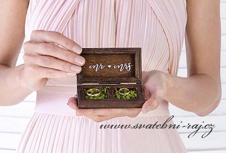 Dřevěná krabička na snubní prsteny - Obrázek č. 1