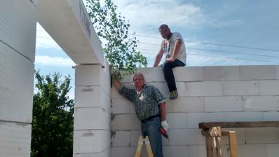 chlapci to zvládli na jednotku s hviezdičkou :)