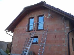 Nerezové zábradlí na francouzských oknech - domácí výroba