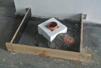 Základ pod pec sa chystá. Externý prívod vzduchu.