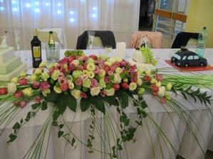 hlavná ikebana na našom stole