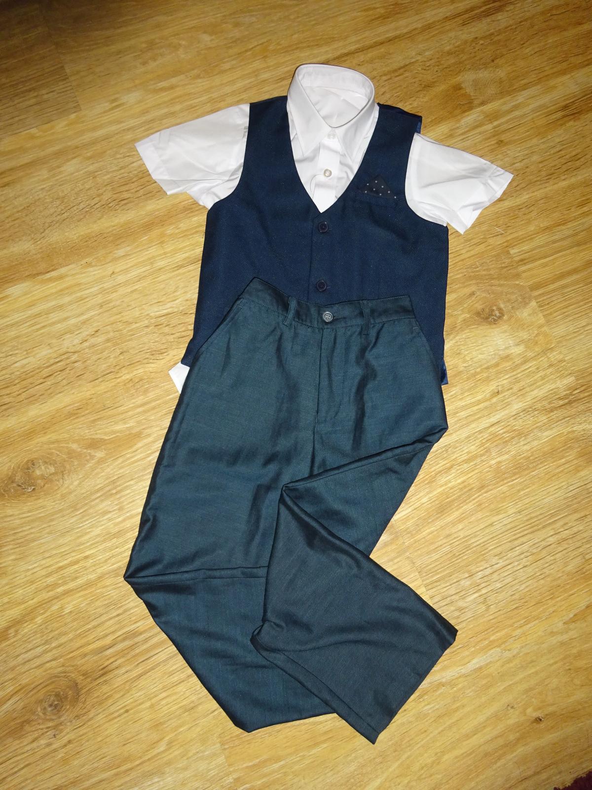 Tmavě modré kalhoty, vesta a košile vel. 110 - 116 - Obrázek č. 1