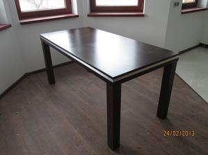 jedalensky stol