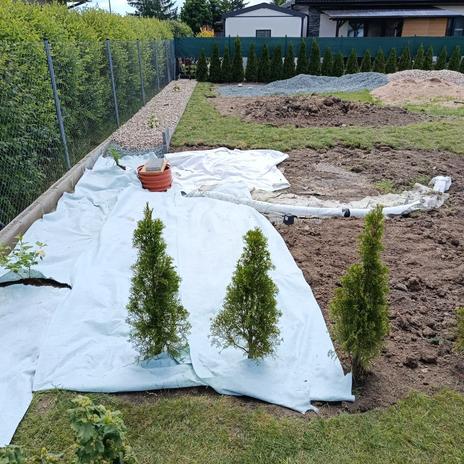 Drenáž, ohniště a rovnání zahrady